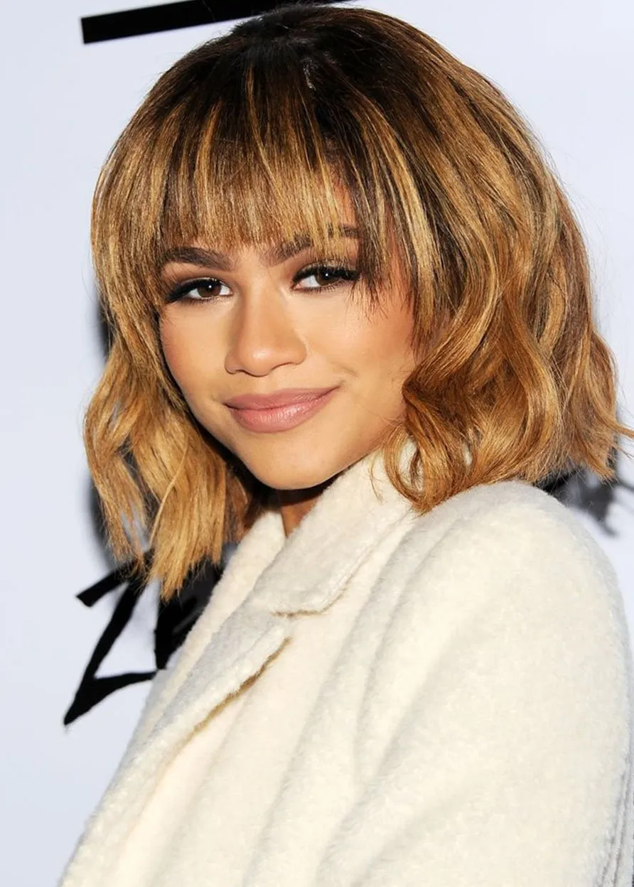 Zendaya's Honey Blonde Lob With Fringe Bangs Women's Medium Bob Hairstyles Wavy Synthetic Hair Capless Wigs 10Inch