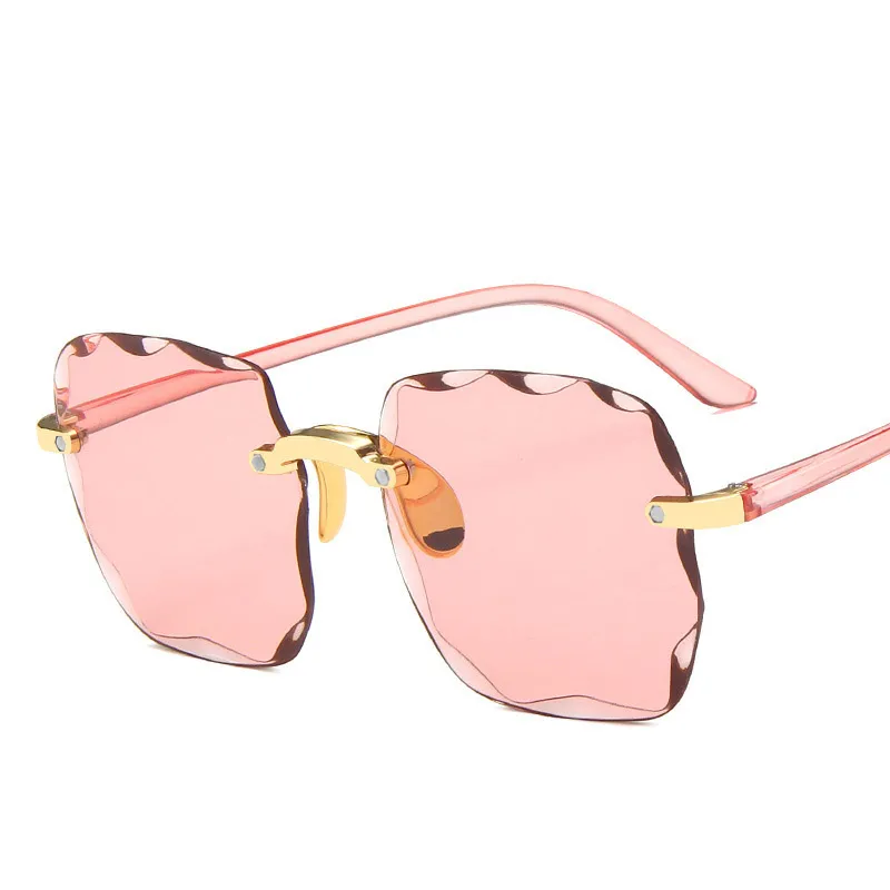 Fashion Style Adult Unisex Women/Men's Poly Carbonate Frame Lens Square Sunglasses